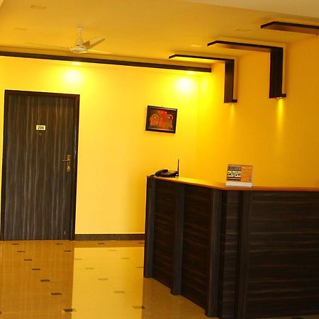 Chandran Hyline Chennai Exterior foto